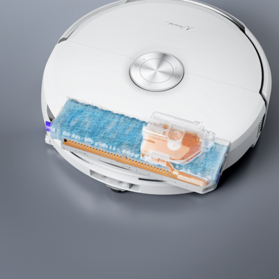 搭載AI大模型 云鯨逍遙002亮相AWE開(kāi)啟智能清潔新時(shí)代